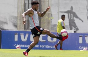 Kazim deve ir para o banco contra o Bragantino