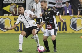 Maycon tomou conta do meio campo contra o Bragantino, na Arena Corinthians