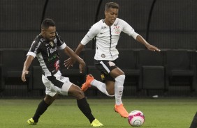 Pedrinho atuando contra o Bragantino, pelo campeonato paulista