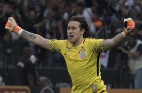 Cássio comemora muito a classificação contra o São Paulo