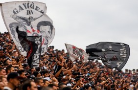 A Fiel compareceu em peso na Arena Corinthians para empurra o time contra o Palmeiras