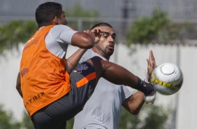 Carille comandou o ltimo treino no CT antes da final contra o Palmeiras