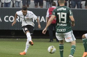Clayson durante o duelo contra o Palmeiras, pela final do Paulistão 2018