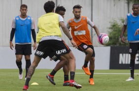 Clayson treinou, mas no enfrenta o Palmeiras por conta do carto vermelho que recebeu