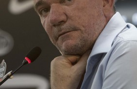 Presidente do Corinthians, Andrés Sanchez, concede entrevista no CT Joaquim Grava