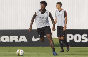 Renê Júnior treina para enfrentar o Palmeiras, na final do campeonato paulista 2018