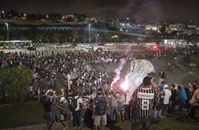 Chegada do ônibus do Corinthians na Arena