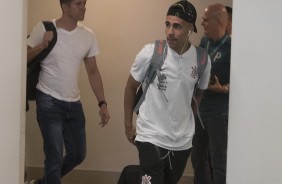 Gabriel chegam ao vestiário antes de enfrentar o Palmeiras