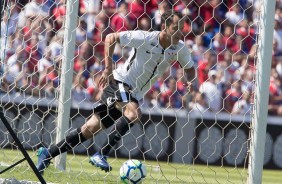 Rodriguinho foi autor de um dos quatro gols do Corinthians contra o Paran