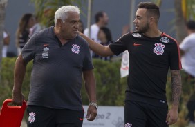 Maycon no treino desta tera