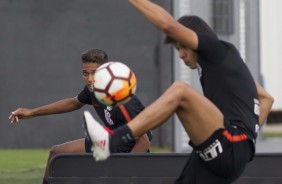 Romero no treino do Corinthians