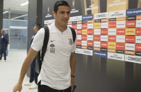 Balbuena chegando a Arena Corinthians para o duelo contra o Independiente, da Argentina