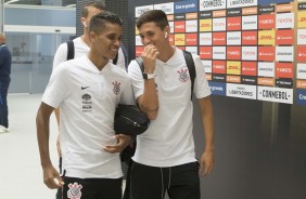 Pedrinho e Vital chegando a Arena Corinthians para o duelo contra o Independiente, da Argentina