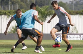 Jogadores fizeram atividade preparatória para encarar o Ceará, no domingo