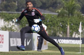 Treinamento do goleiro Diego na manh desta sexta-feira no CT