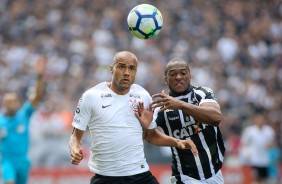 O atacante Roger atuando contra o Cear, na Arena Corinthians