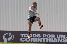 Emerson Sheik entrou apenas alguns minutos contra o Ceará e treinou normalmente nesta segunda