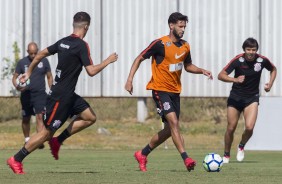 Juninho Capixaba no treino desta manh no CT Joaquim Grava