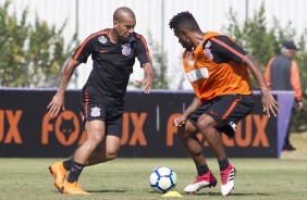 Sheik e Paulo Roberto no ltimo treino antes do jogo contra o Cear na Arena Corinthians