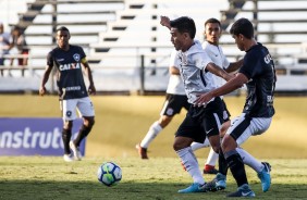 Fabrício Oya durante a vitória por 2 a 0 contra o Botafogo, pela semifinal da Copa do Brasil sub-20