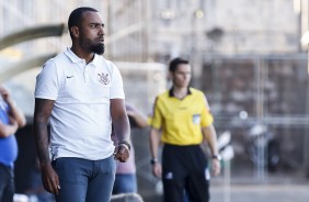 O tcnico Coelho durante partida contra o Botafogo, pela Copa do Brasil sub-20