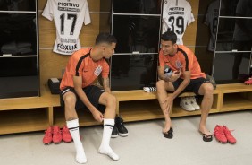 Os novatos Thiaguinho e Bruno Xavier antes do jogo contra o Vitria, pela Copa do Brasil