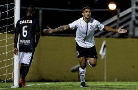 William marcou o segundo gol do Corinthians contra o Botafogo, pela Copa do Brasil sub-20