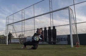 Caque Frana treinando no CT um dia aps a classificao para as quartas da Copa do Brasil