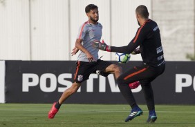 Capixaba e Walter foram para campo enquanto os titulares fizeram trabalho interno