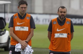 Cuca e durante o último treino antes do Dérbi, contra o Palmeiras