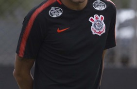 Roger durante último treino antes do Dérbi no CT Joaquim Grava