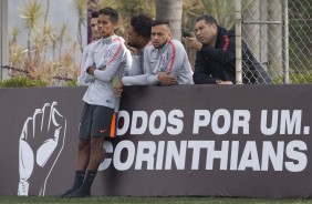 Jogadores que atuaram contra o Palmeiras apenas assistiram ao jogo-treino contra a seleo sub-20