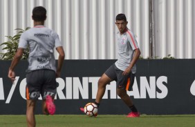 Matheus Matias durante jogo-treino com a seleção sub-20, no CT Joaquim Grava
