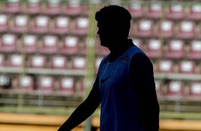 Cuca durante o último treino corinthiano, na Venezuela