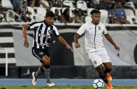 Samuel durante jogo contra o Botafogo, pela semifinal da Copa do Brasil sub-20