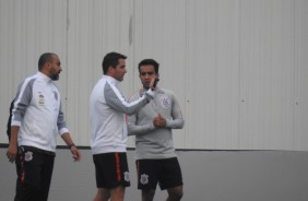 Osmar Loss e Jadson durante o seu primeiro treino como treinador do Corinthians