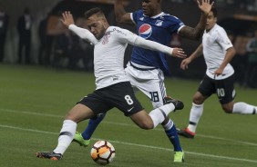 Maycon durante jogo contra o Millonarios, na Arena Corinthians