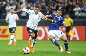 Pedrinho foi titular contra o Millonarios, na Arena Corinthians