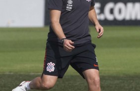 O técnico Osmar Loss comandou a última atividade do elenco de viajarem para o Rio de Janeiro