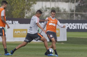 Os jovens Matheus Matias e Rodrigo figueiredo durante as atividades da manh no CT