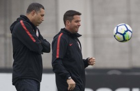 Osmar Loss e comissão técnica têm o desafio de driblar os desfalques no jogo contra o Santos