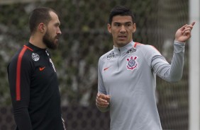 Walter e Balbuena durante o ltimo treino antes o duelo contra o Santos