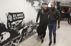 Maycon e Coelho chegando a Arena