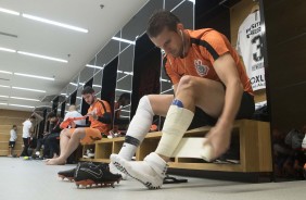 Zagueiro Henrique se prepara para duelo contra Santos na Arena