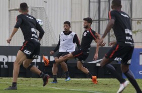 Jogadores fazem primeiro treino antes do jogo contra o Vitria, o ltimo na Arena Corinthians