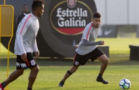 Paulo Roberto e Léo Santos durante as atividades desta sexta-feira no CT