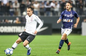 Rodriguinho atuando contra o Santos; Jogador vem jogado discretamente