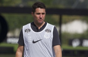 Osmar Loss prepara o time para o último jogo antes da parada para a Copa, contra o Bahia