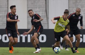 Marquinhos Gabriel, Vital e Roger durante o treino da tarde desta tera-feira