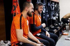 Os goleiros Walter e Caque Frana antes do jogo contra o Bahia, no vestirio da Arena Fonte Nova